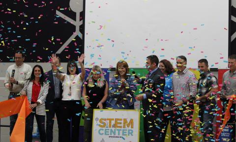 Read more about the article Ribbon Cutting at New Lincoln Elementary STEM Center